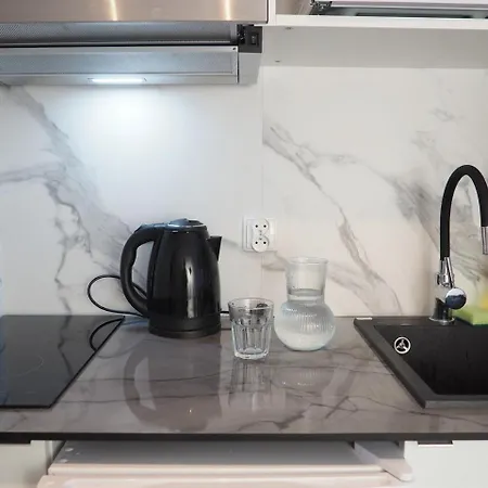 West Modern Apartment *