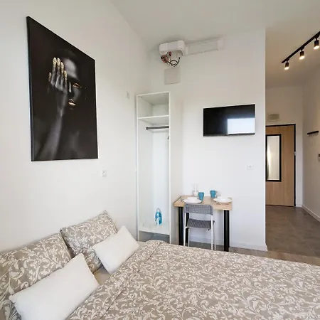 West Modern Apartment Warsaw