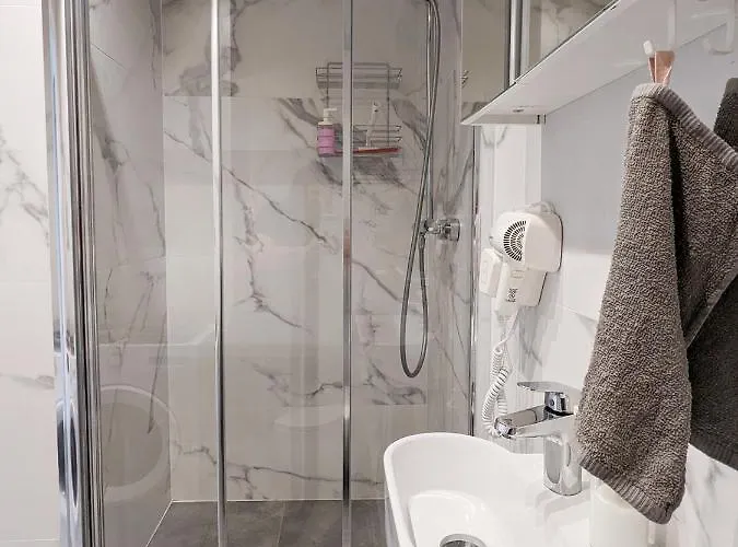 Apartment West Modern