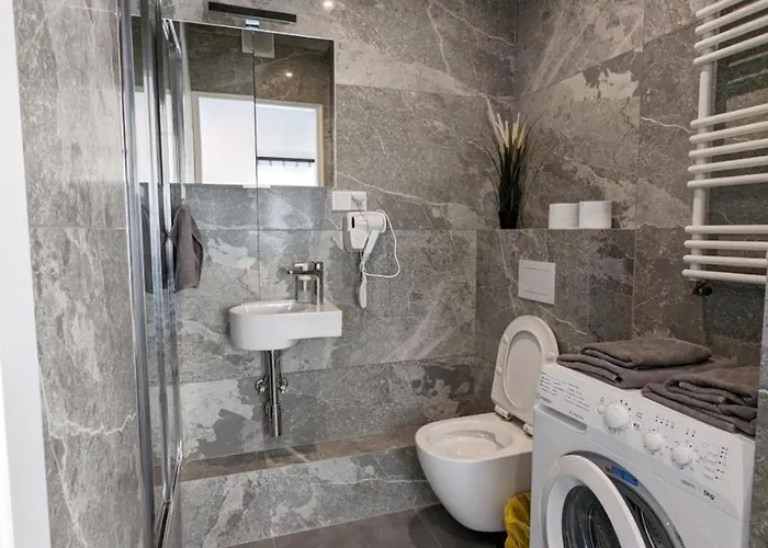 West Modern Apartment